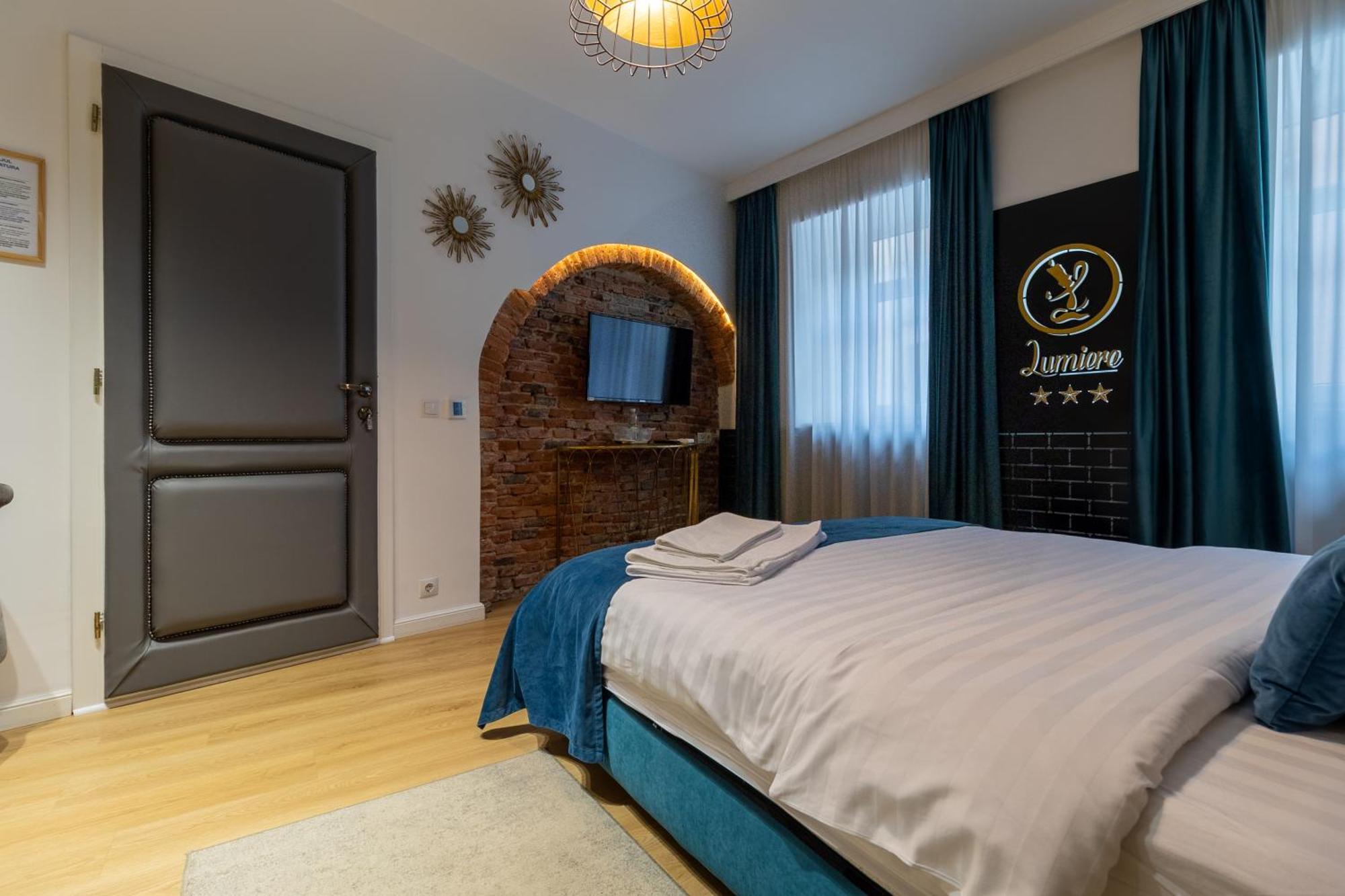 Hotel Lumiere House Sybin Zewnętrze zdjęcie