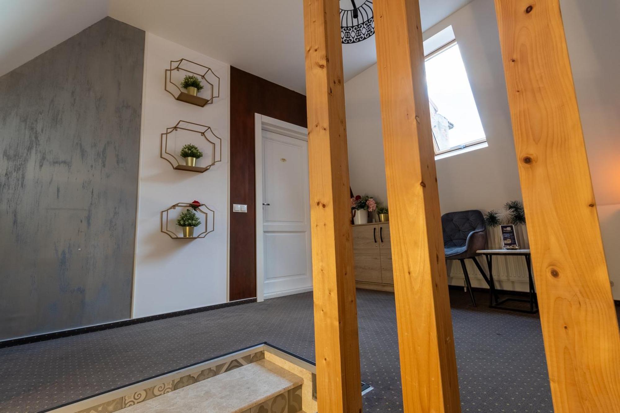 Hotel Lumiere House Sybin Zewnętrze zdjęcie